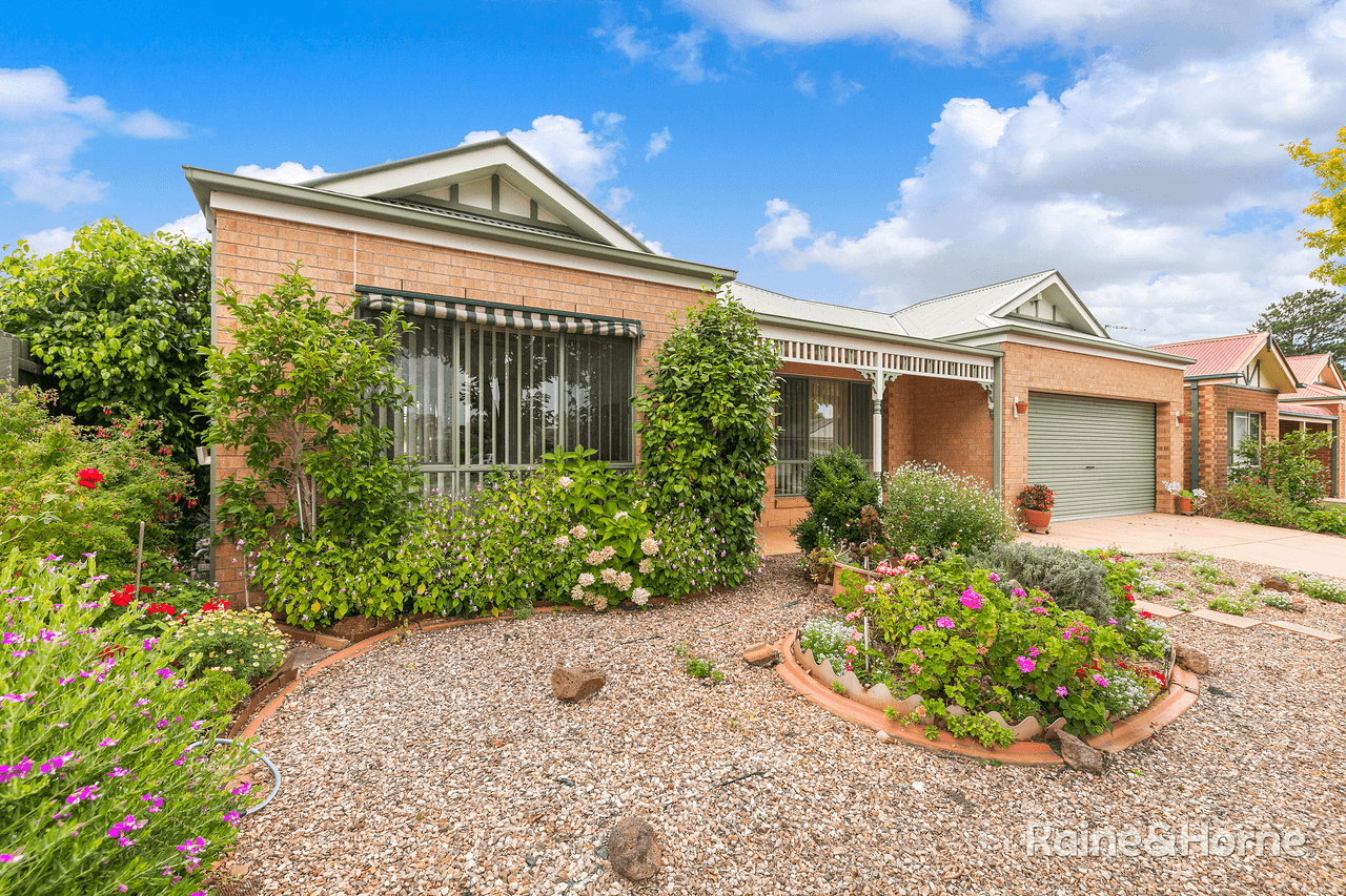 30 Thornton Avenue, SUNBURY, VIC 3429