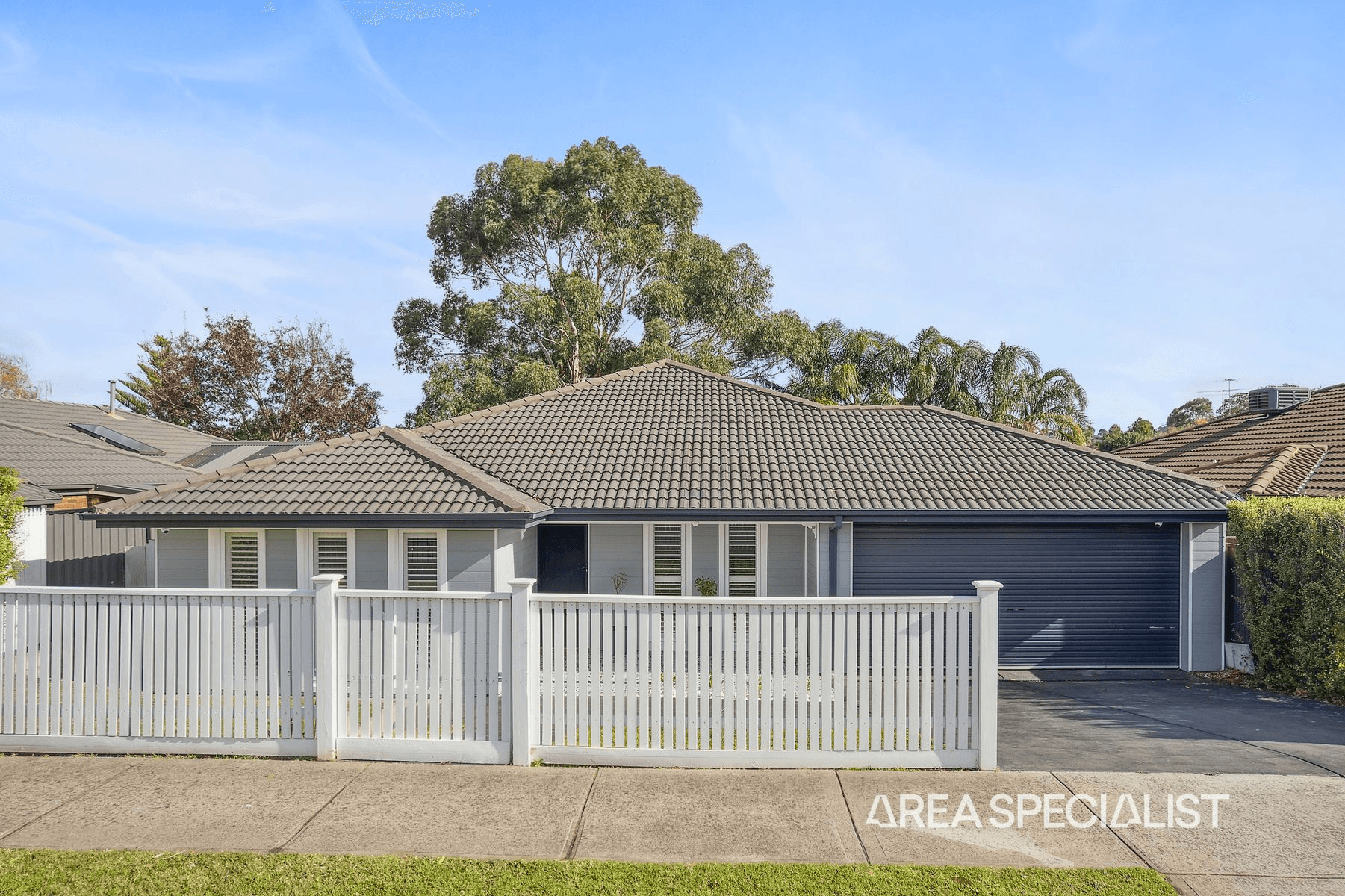 8 Caspian Chase, Pakenham, VIC 3810