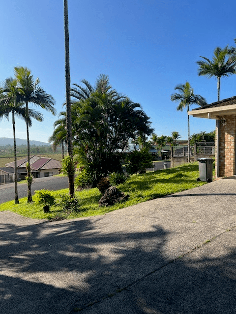 6 Meagher Close, EAST INNISFAIL, QLD 4860