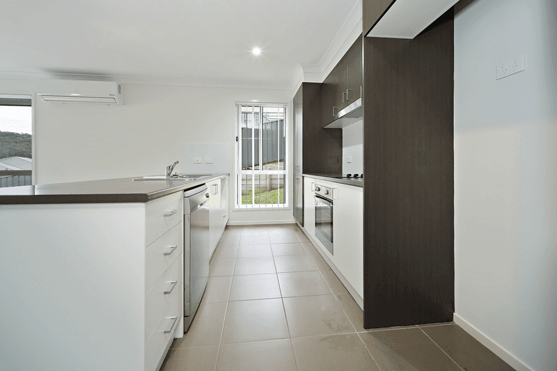 7 Yarborough Road, Cameron Park, NSW 2285