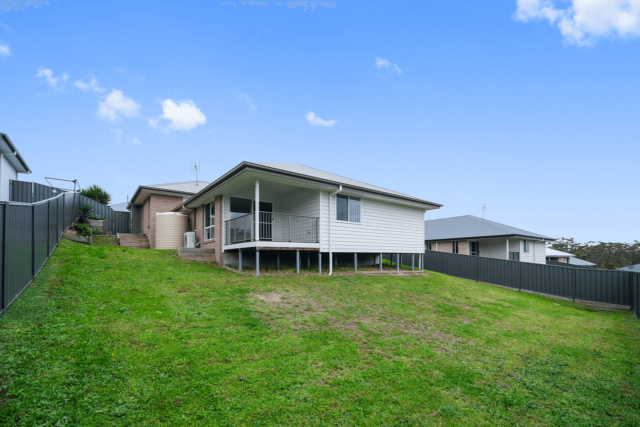 7 Yarborough Road, Cameron Park, NSW 2285