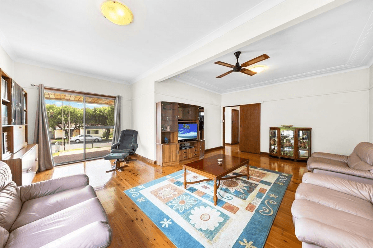 66 Irrigation Road, MERRYLANDS, NSW 2160