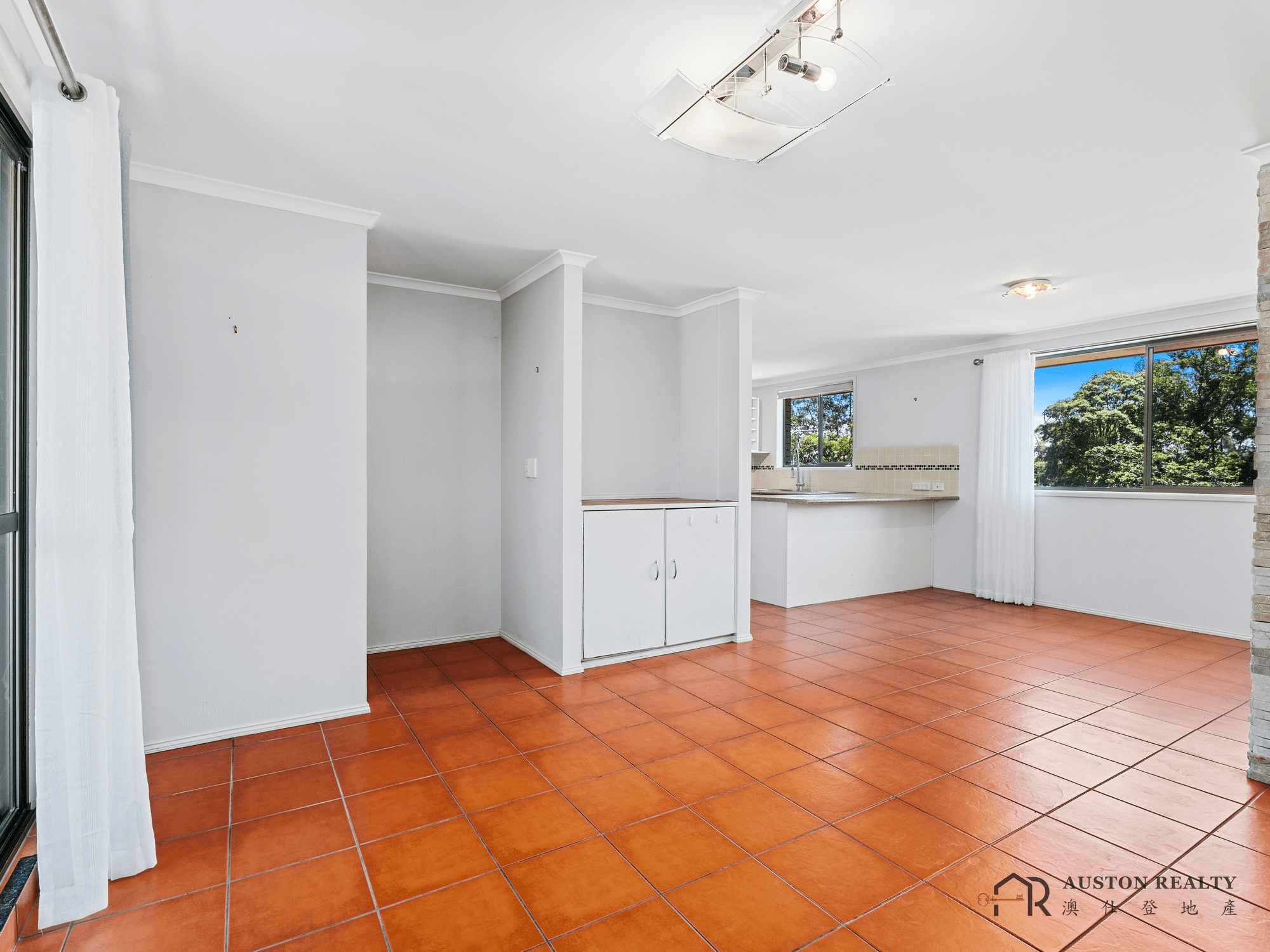 5/16 ROSEWOOD AVENUE, BROADBEACH, QLD 4218