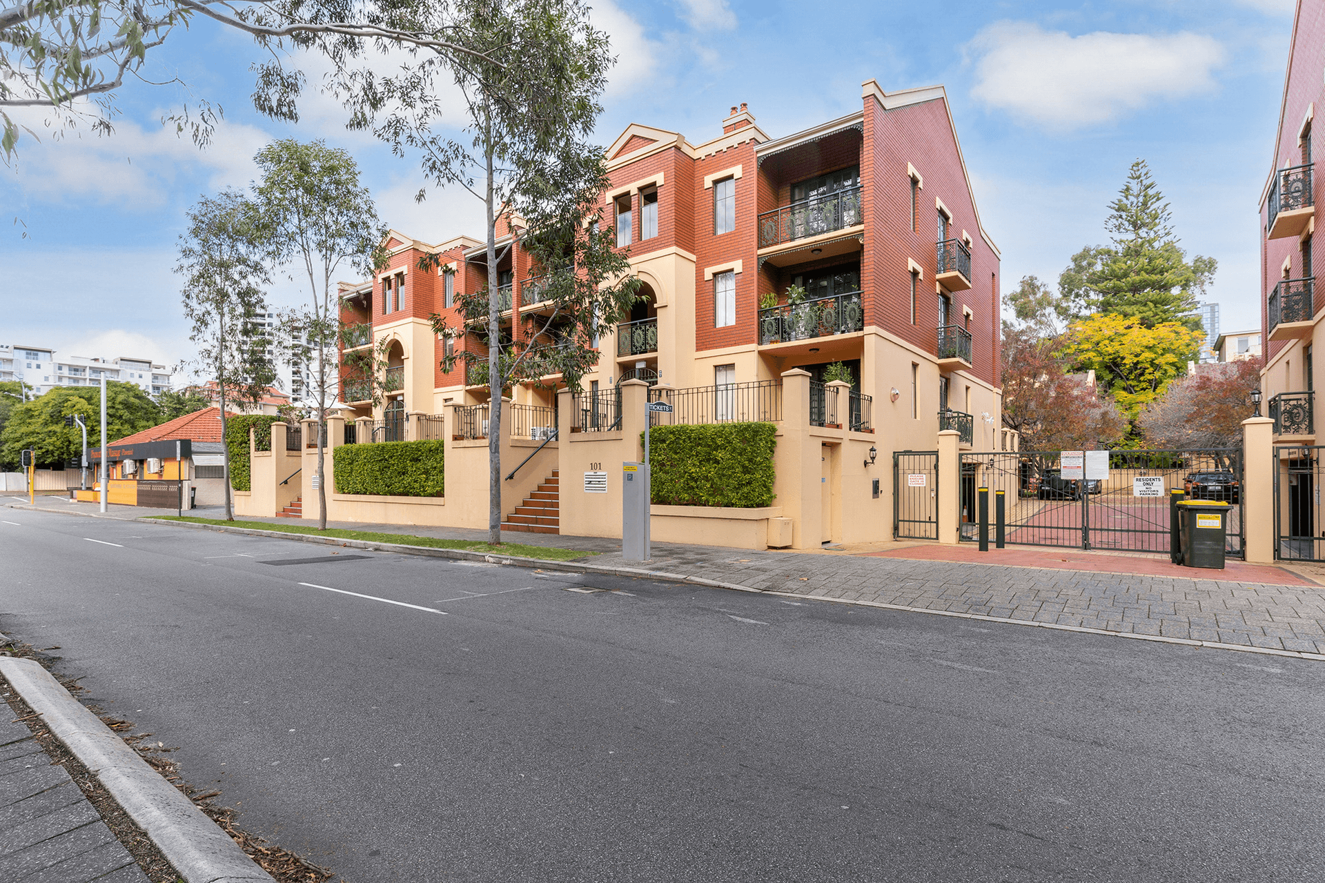 33/99-105 Wellington Street, East Perth, WA 6004