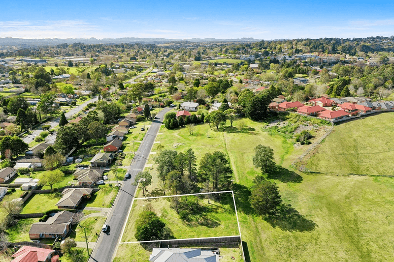 21 Anembo Street, Moss Vale, NSW 2577