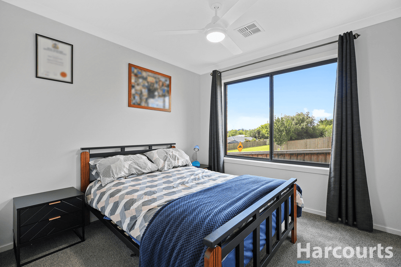 31 Cook Street, DROUIN, VIC 3818