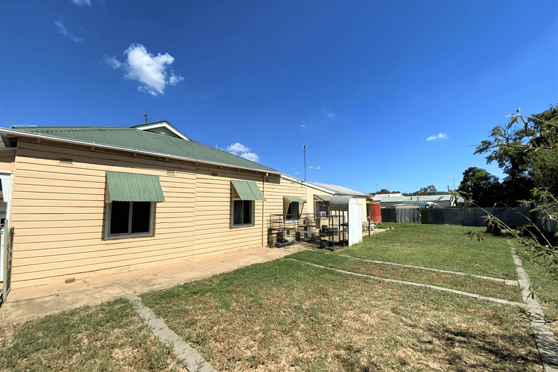 151 Sutton Street, Cootamundra, NSW 2590