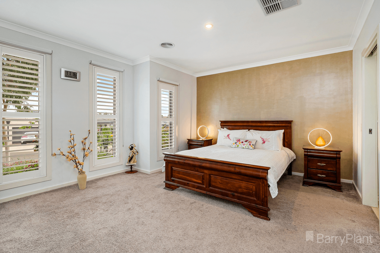 43  Angelas Way, SUNBURY, VIC 3429