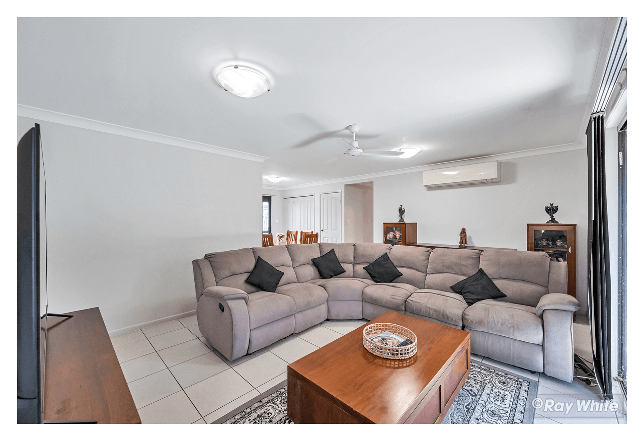 4 Jomarant Place, KAWANA, QLD 4701