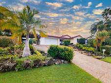 25 Peter Thomson Drive, PARKWOOD, QLD 4214