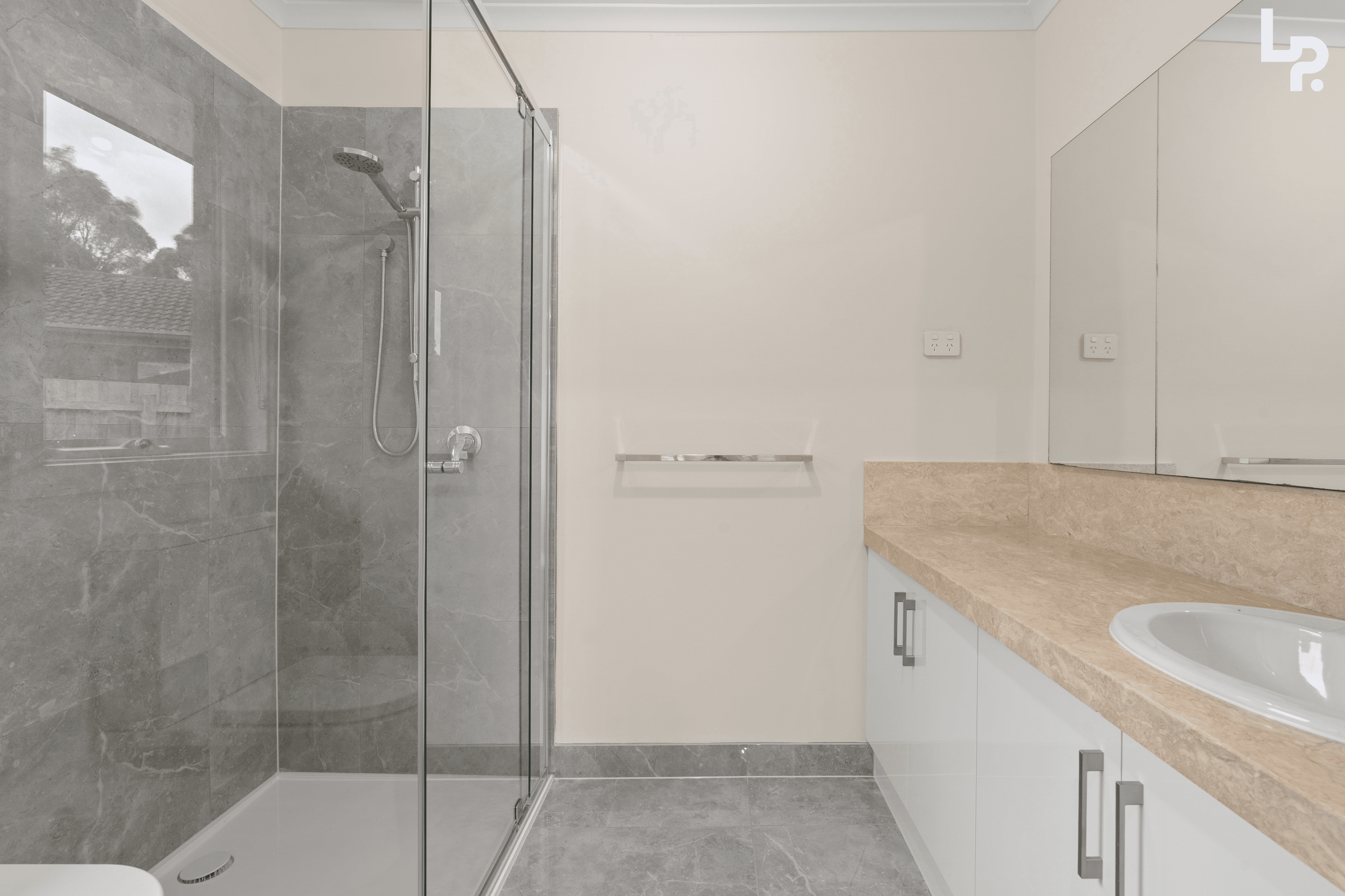 13B Garfield Court, HAMPTON PARK, VIC 3976