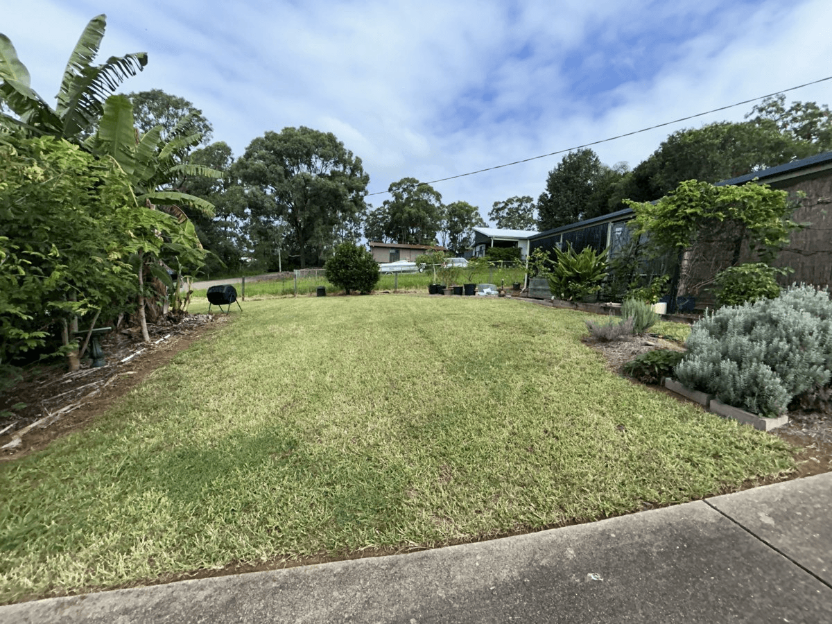 8 Granadilla Street, MACLEAY ISLAND, QLD 4184