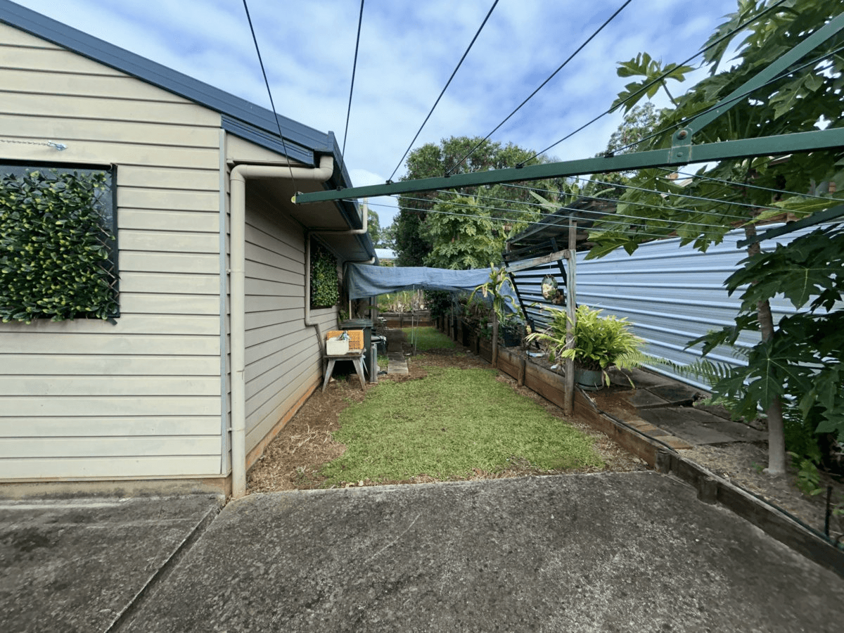 8 Granadilla Street, MACLEAY ISLAND, QLD 4184