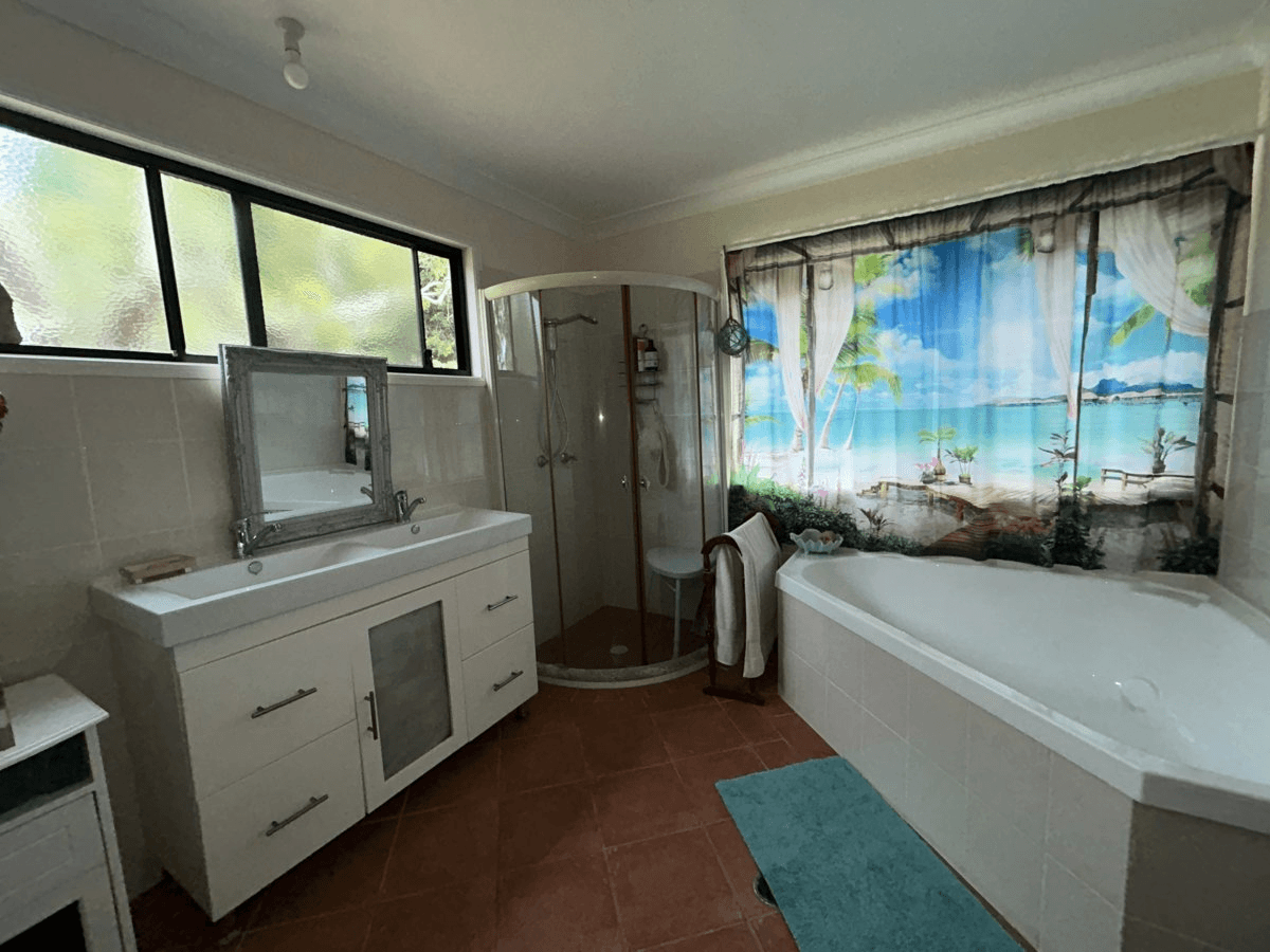 8 Granadilla Street, MACLEAY ISLAND, QLD 4184