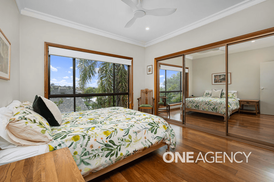 1 ANDREWS AVENUE, KOORINGAL, NSW 2650