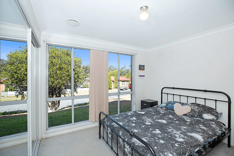 13 Windward Close, WOODRISING, NSW 2284