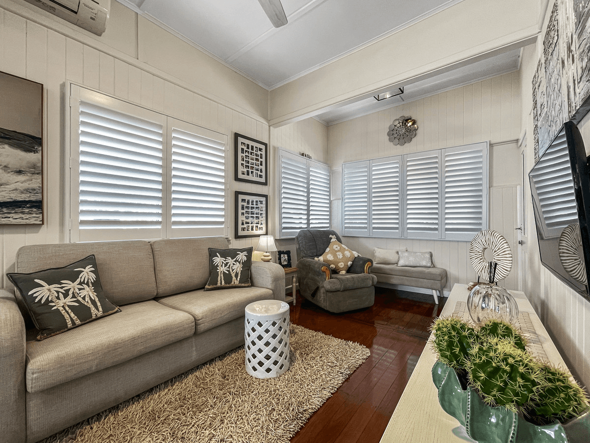 28 Kent Street, Urangan, QLD 4655