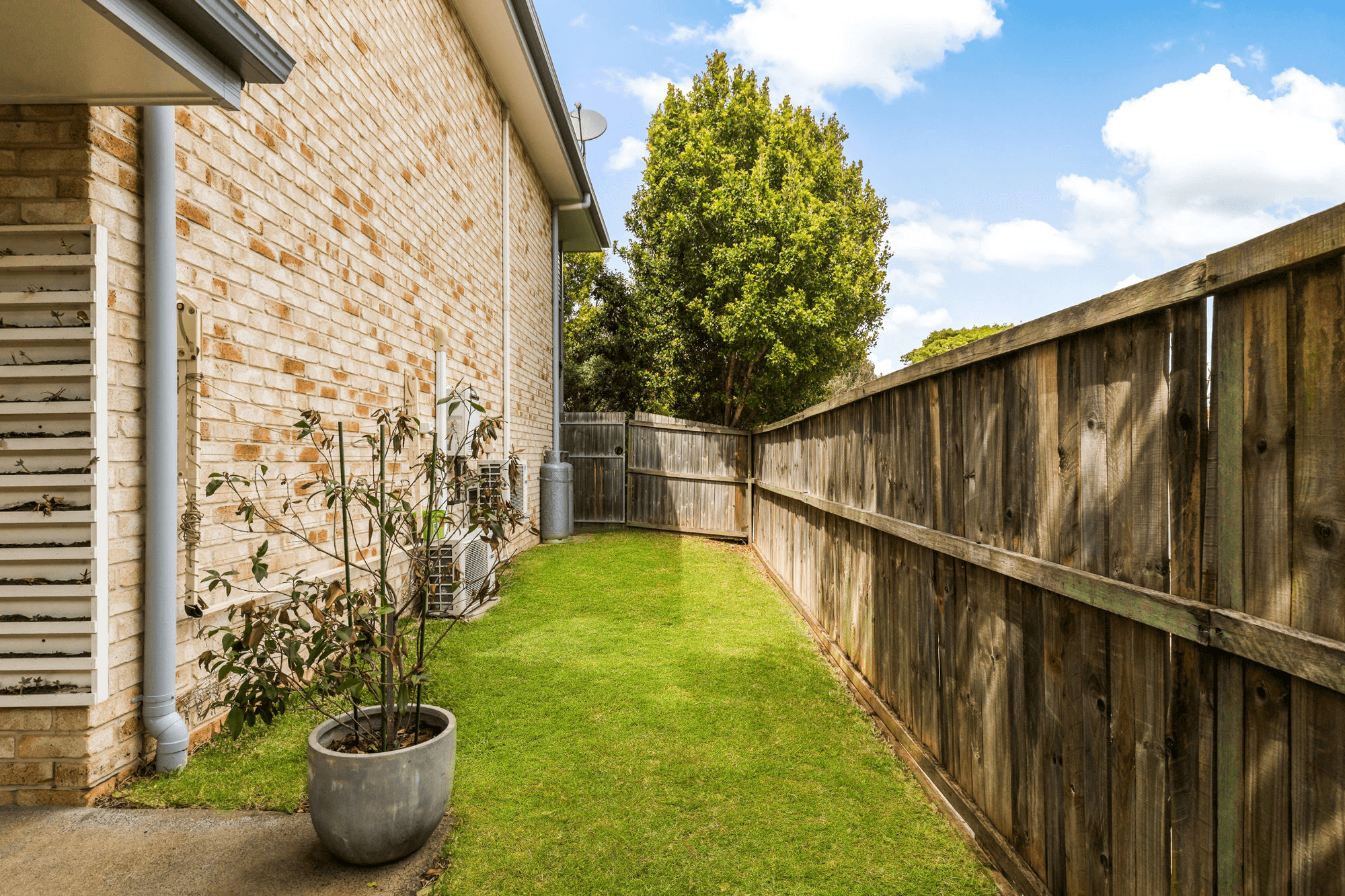 1/18 Emma Street, BRACKEN RIDGE, QLD 4017