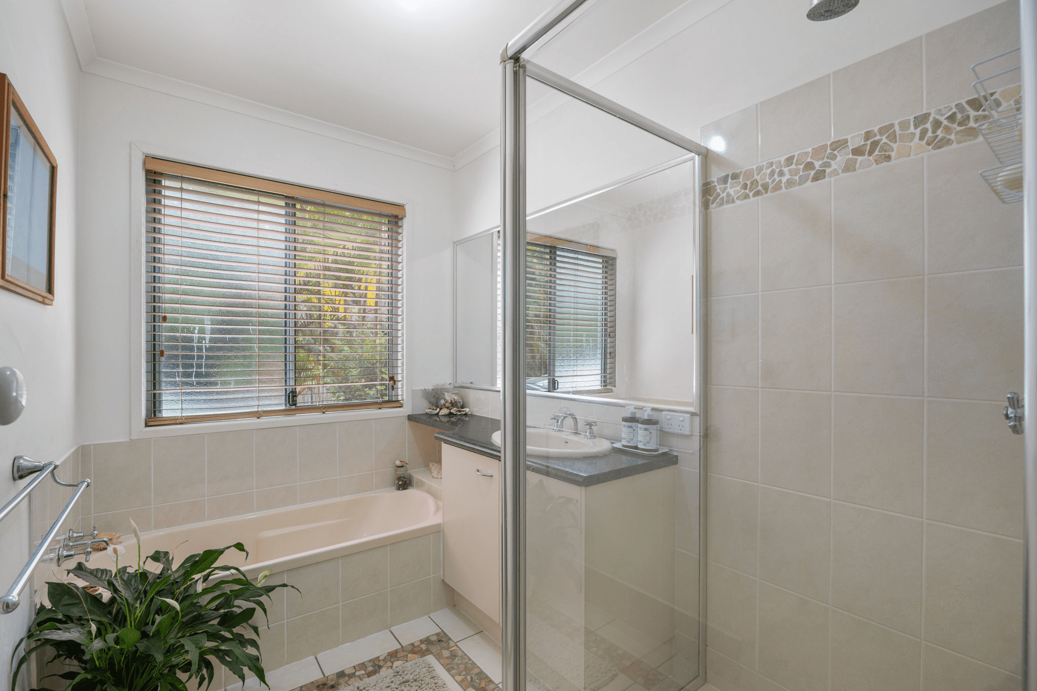 319 Old Gympie Road, Mooloolah Valley, QLD 4553