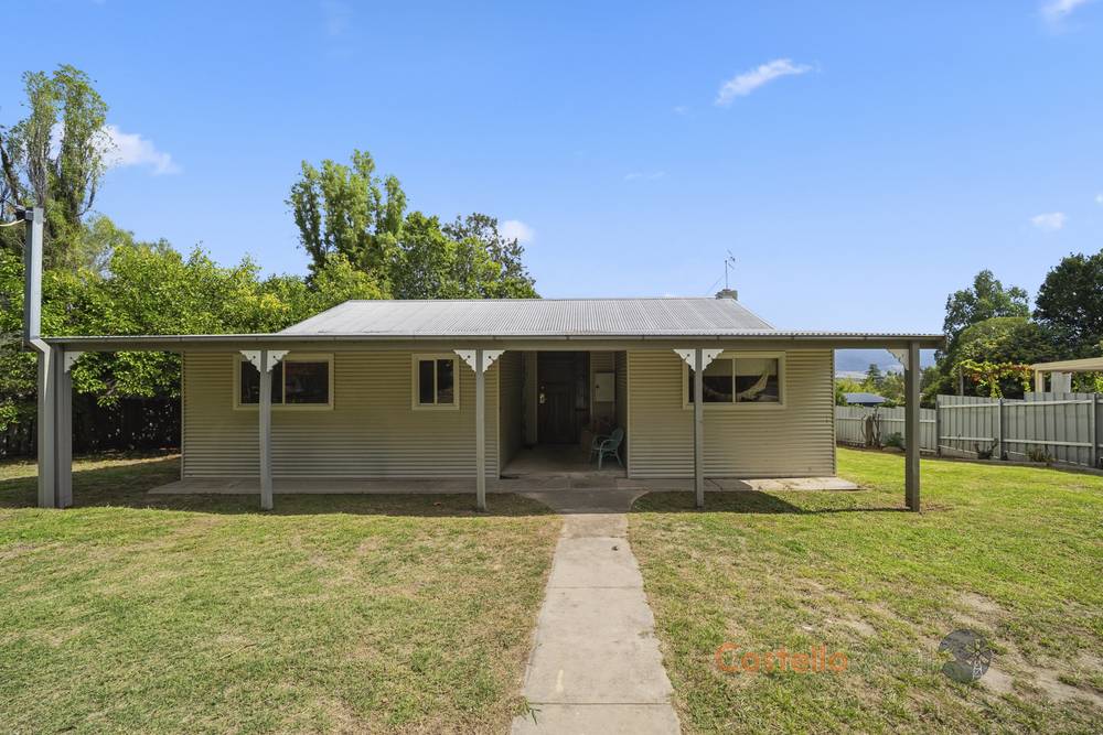 11 Younghusband St, Corryong, VIC 3707