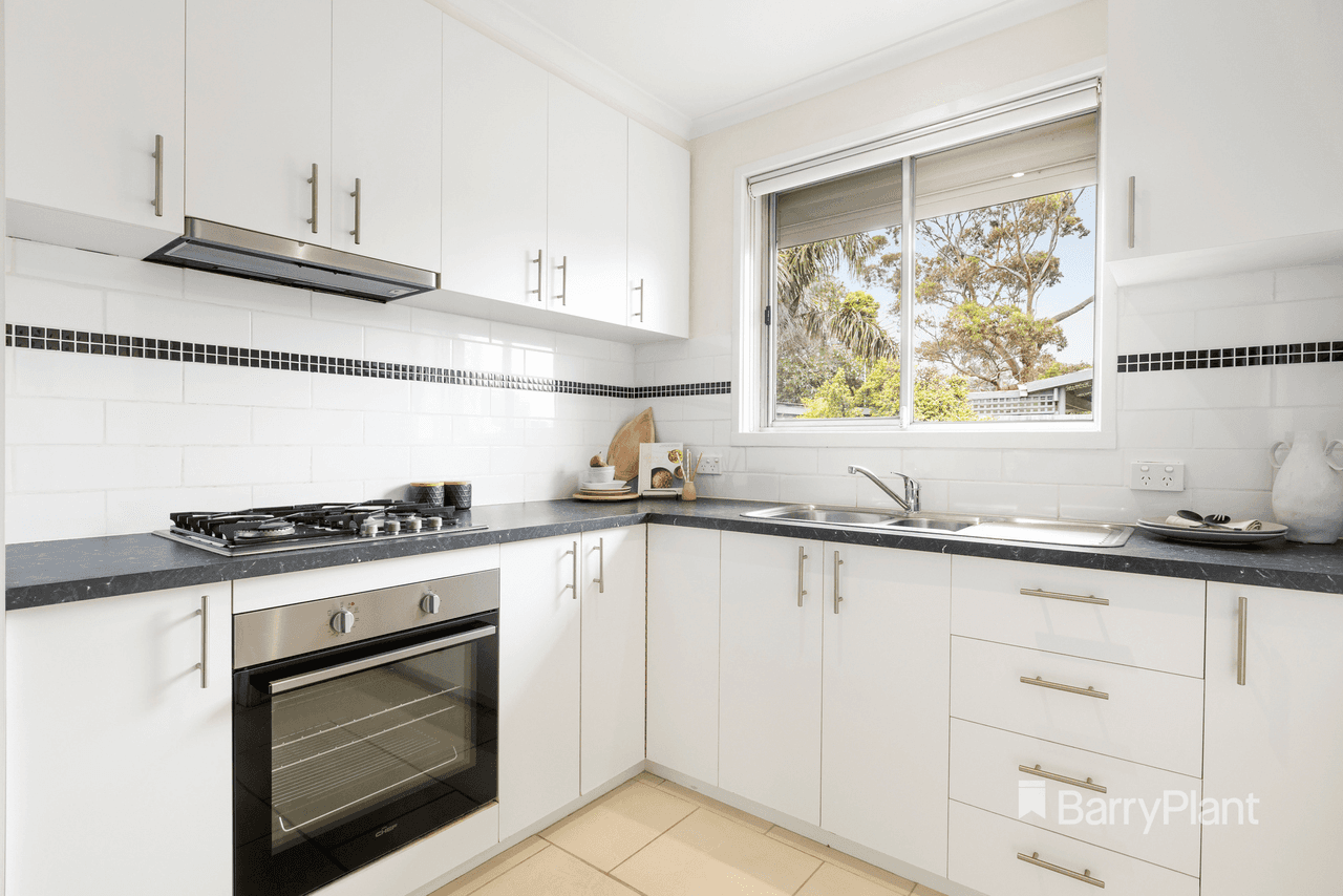 2/1A Genoa Avenue, Bonbeach, VIC 3196