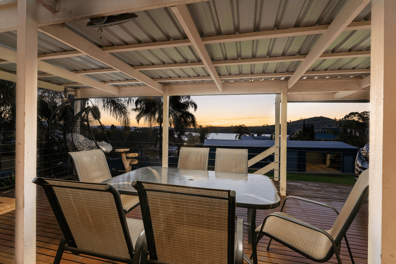 6 Hillcrest Avenue, BELLBRIDGE, VIC 3691