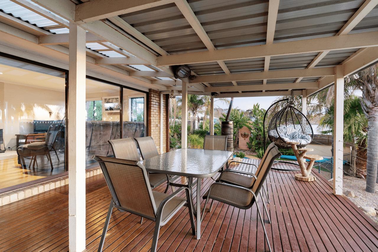 6 Hillcrest Avenue, BELLBRIDGE, VIC 3691