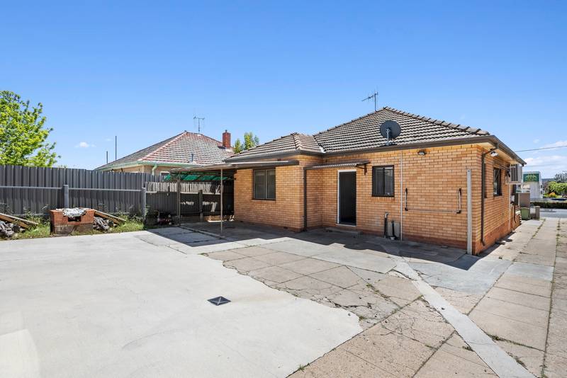 138 Uriarra Road, Crestwood, NSW 2620