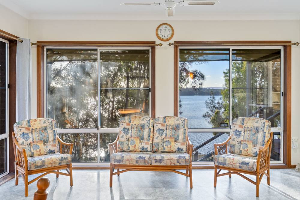 35 Macquarie Road, Mannering Park, NSW 2259