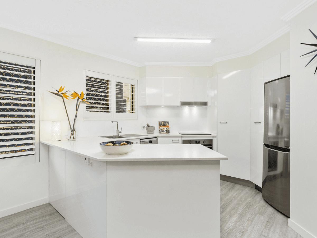 1/20 Stephens Street, Burleigh Heads, QLD 4220