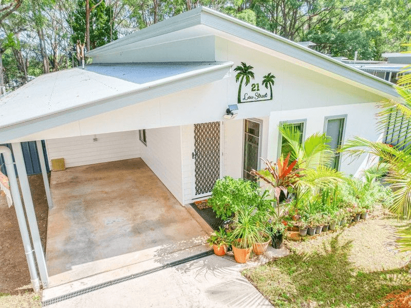 21 LAU STREET, RUSSELL ISLAND, QLD 4184