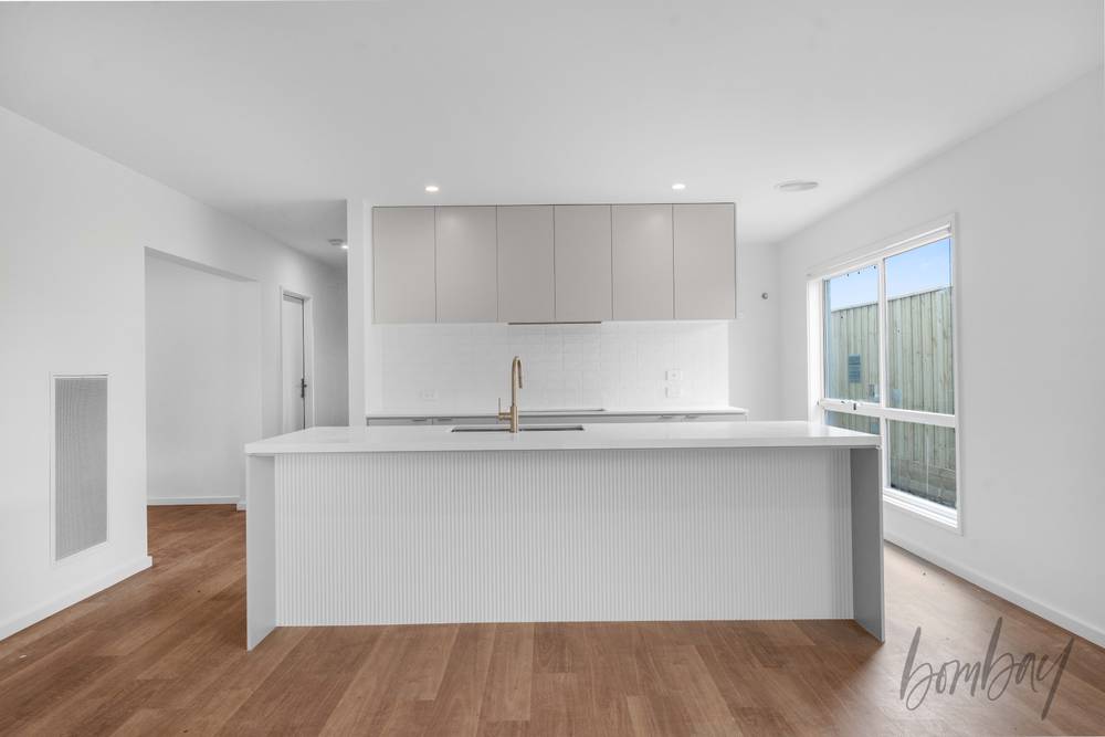 16 Cheddar Street, DONNYBROOK, VIC 3064