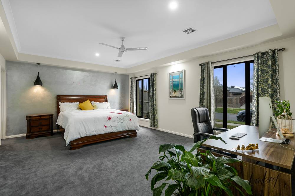 25 Oleander Parade, MICKLEHAM, VIC 3064