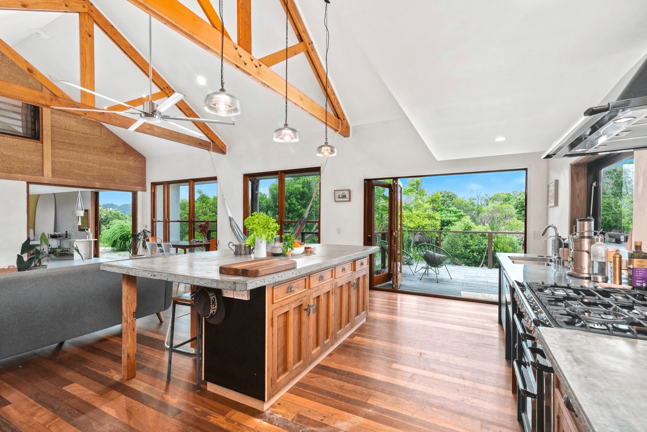 12 Warri Way, CURRUMBIN VALLEY, QLD 4223