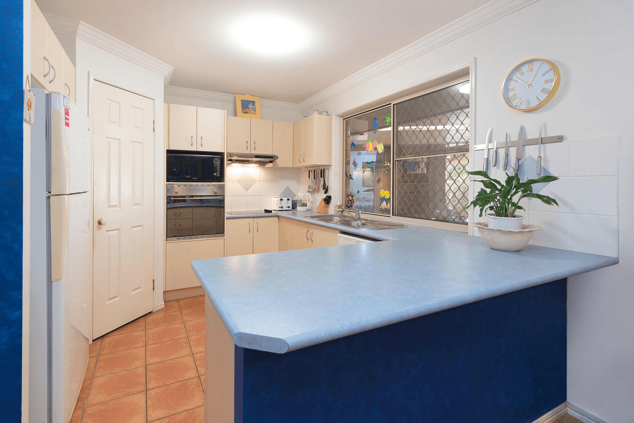 42 Killarney Place, CHERMSIDE WEST, QLD 4032