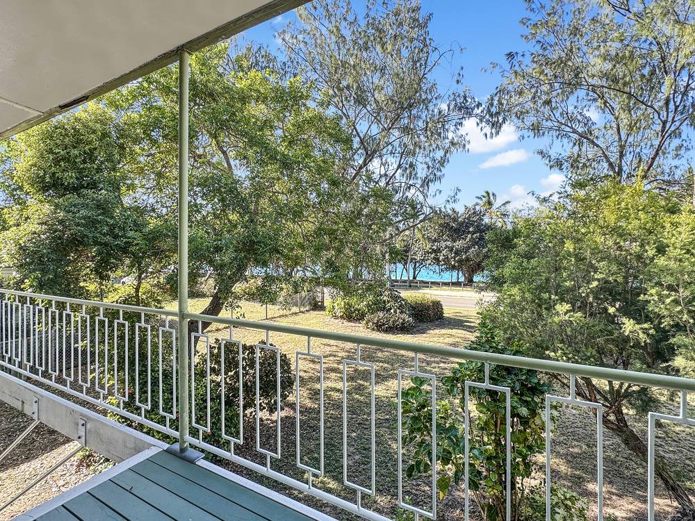 36 Marine Pde, Arcadia, QLD 4819