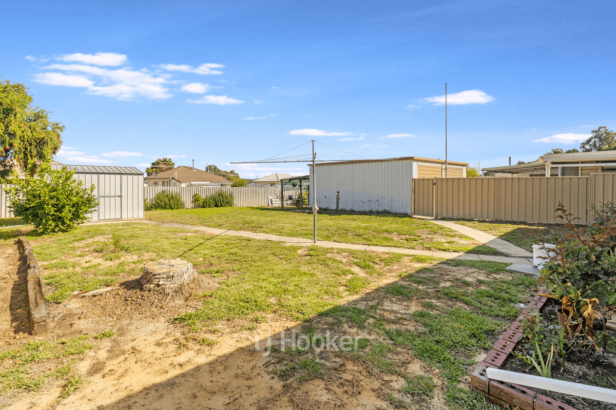 27 Elouera Street, Collie, WA 6225