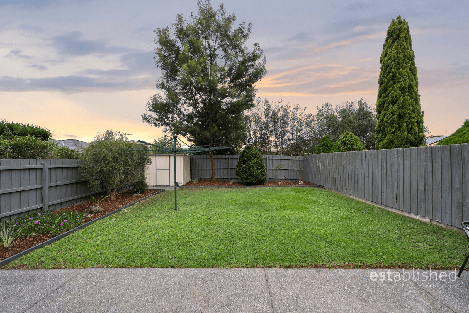 27A Caledonian Way, POINT COOK, VIC 3030