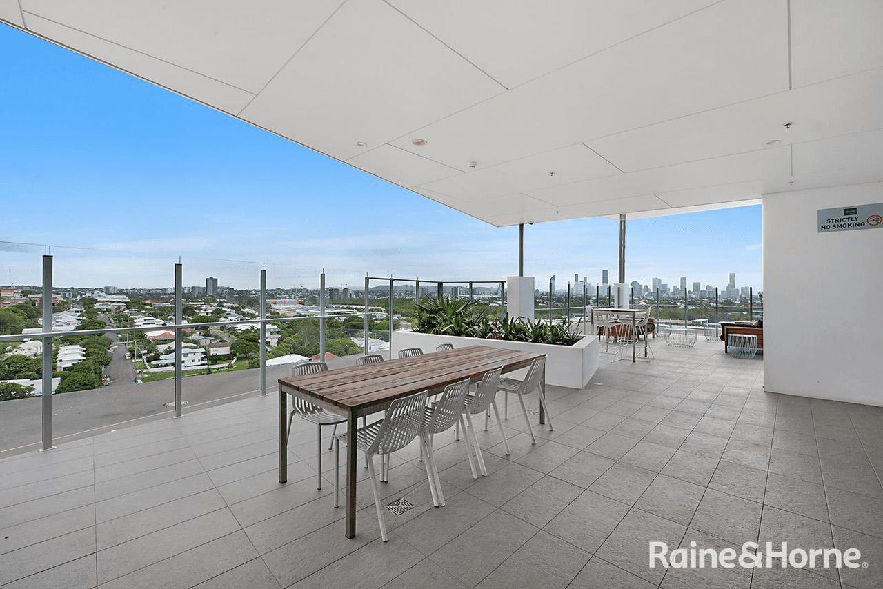 2054/123 Cavendish Road, COORPAROO, QLD 4151