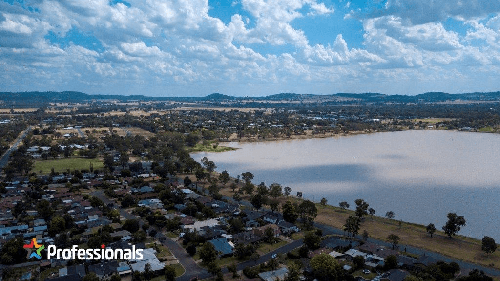 Prince Place, Lake Albert, NSW 2650