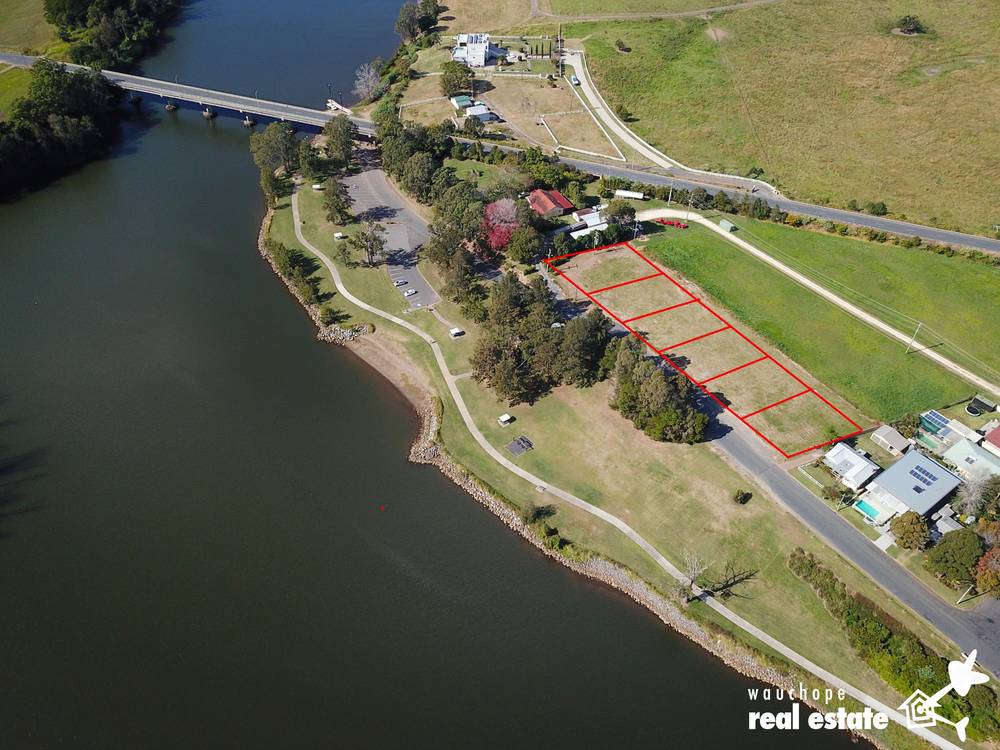 1 Rocks Ferry Road, WAUCHOPE, NSW 2446
