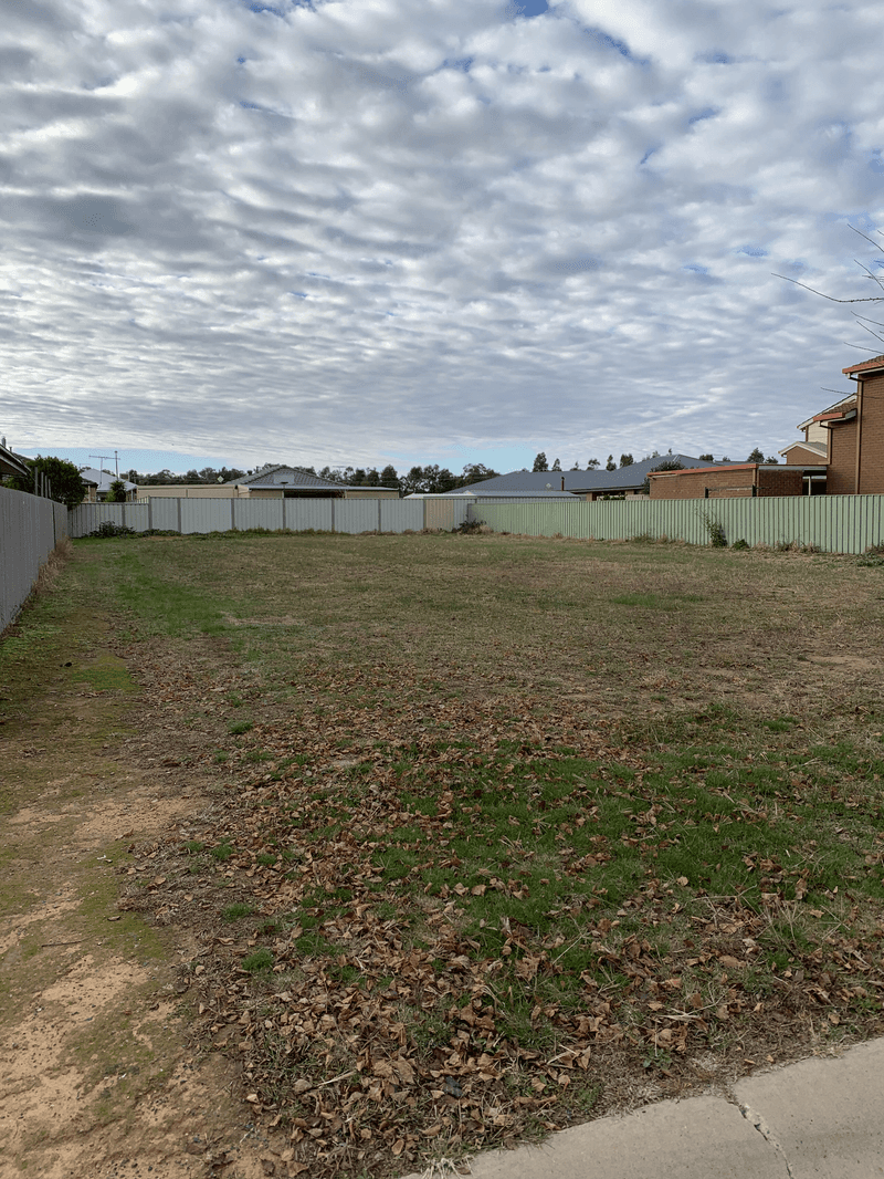 6 Sunnyside Crescent, WALLA WALLA, NSW 2659