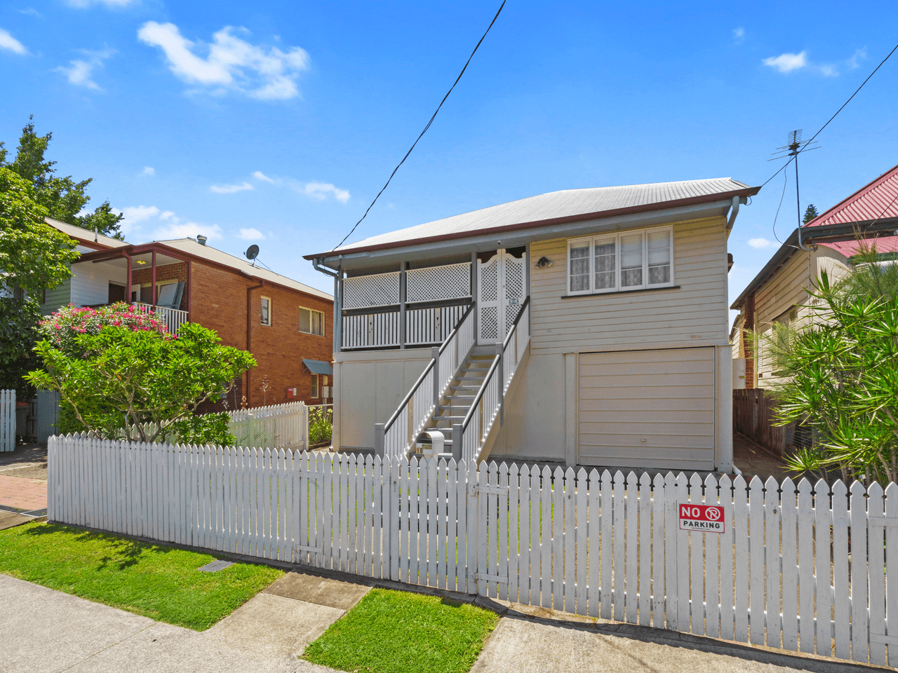 10 Wolseley Street, WOOLLOONGABBA, QLD 4102