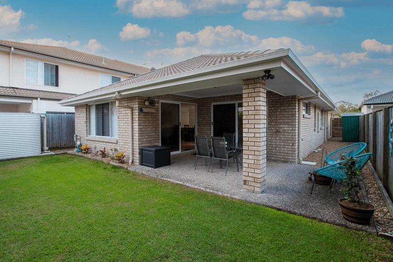 5 Coalstoun Crossing, WATERFORD, QLD 4133