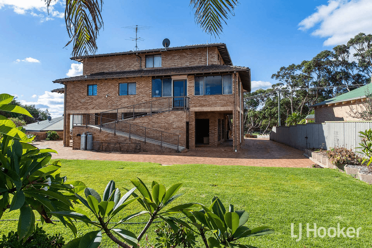 5 Kilkenny Gardens, HALLS HEAD, WA 6210