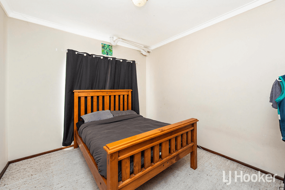 5 Kilkenny Gardens, HALLS HEAD, WA 6210