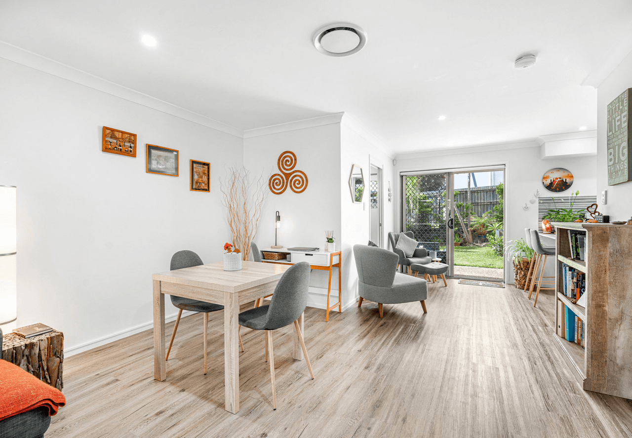 Unit 6/20 Kianawah Road South, MANLY WEST, QLD 4179