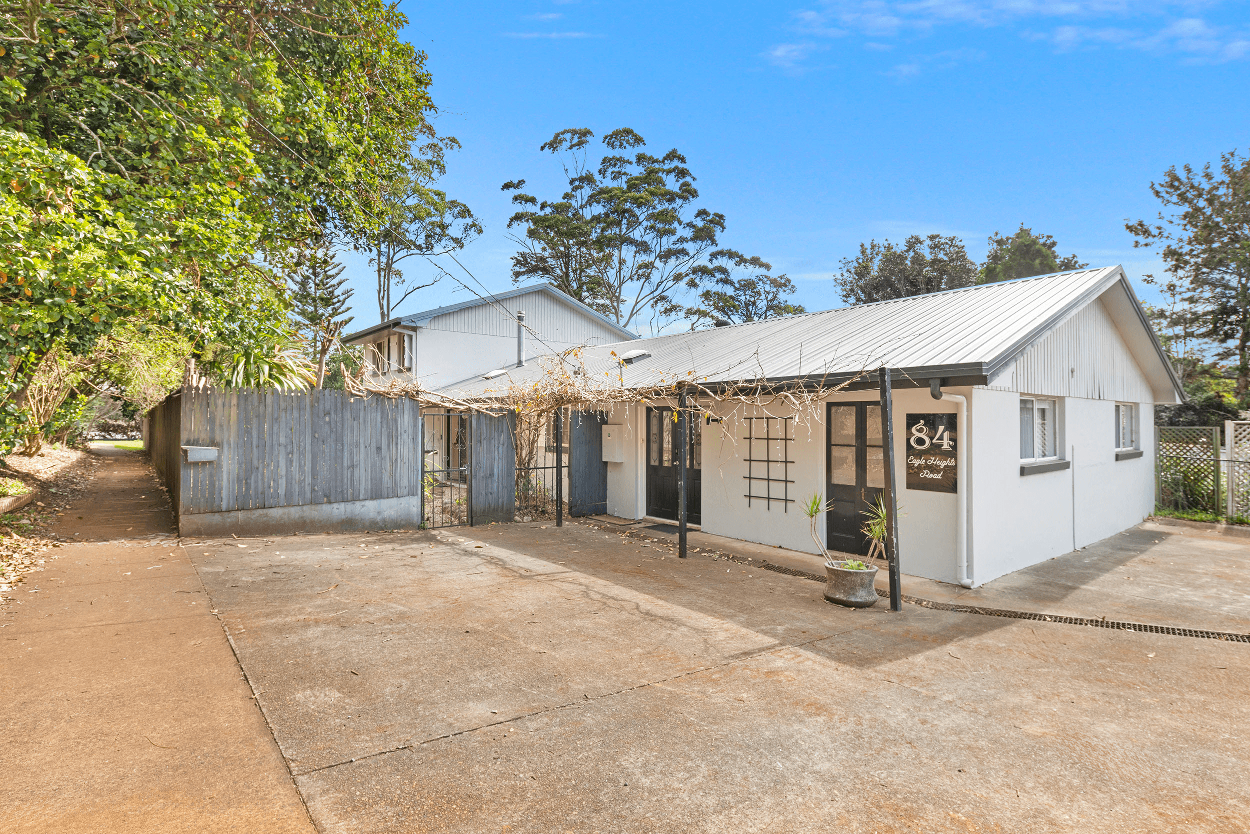 84 Eagle Heights Road, TAMBORINE MOUNTAIN, QLD 4272