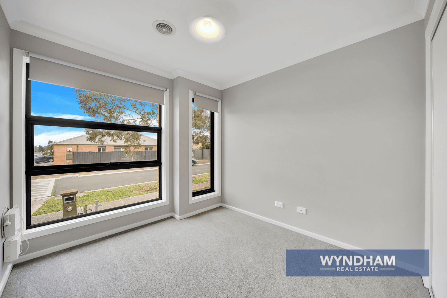 27 Lancewood Road, Manor Lakes, VIC 3024