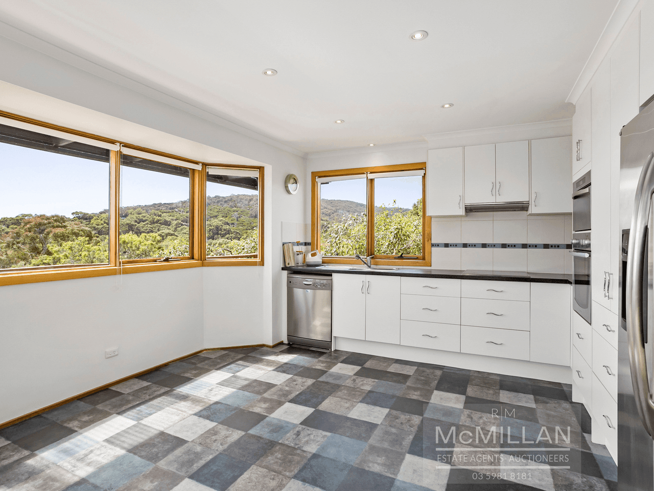 42 Murawa Drive, Rosebud, VIC 3939